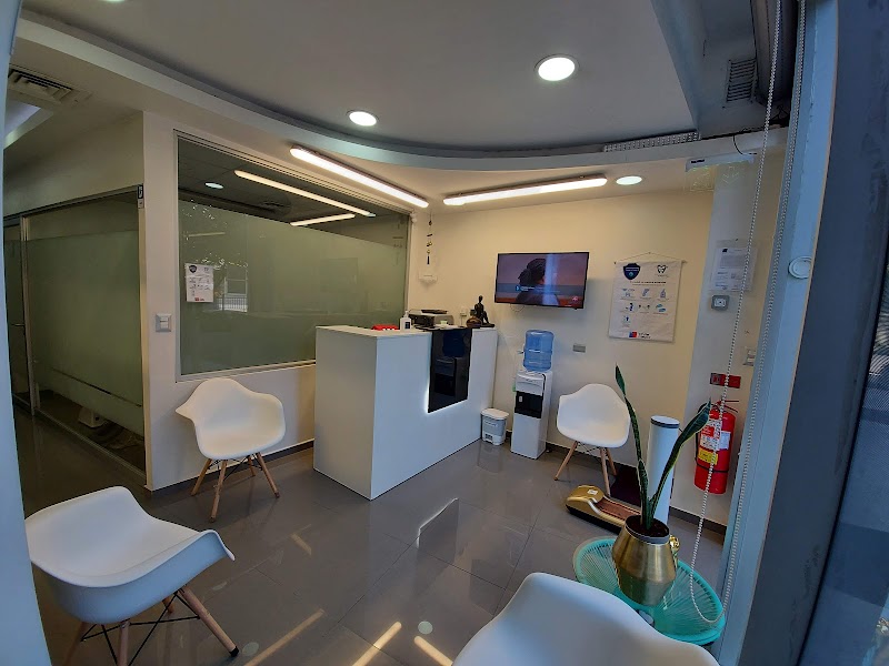 Clínica Dental Santa Beatriz - Equipamiento